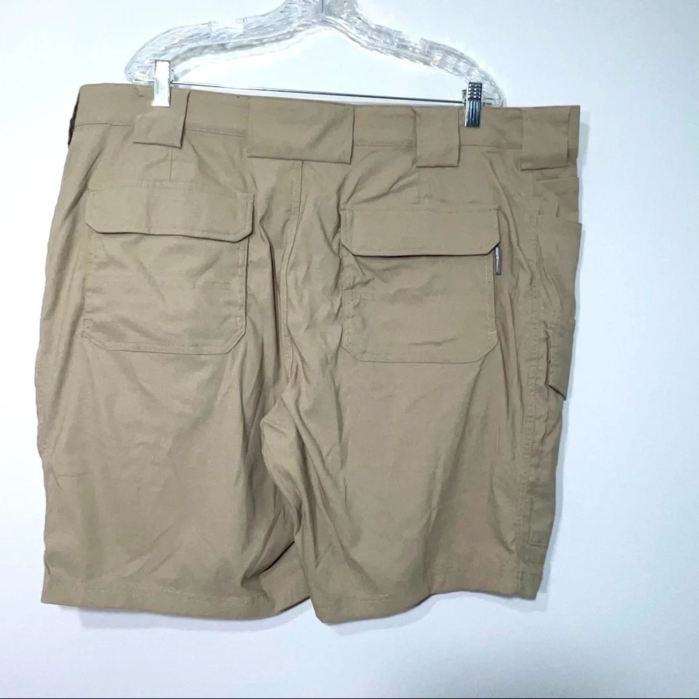 Duluth Trading Flex Dry on the Fly Cargo Shorts - Size 46